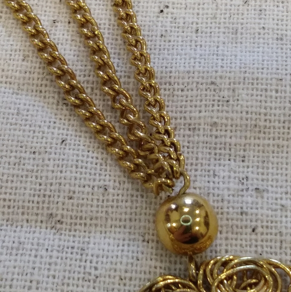 Vintage Gold tone flat Nest 3 Strand Necklace - Picture 4 of 8